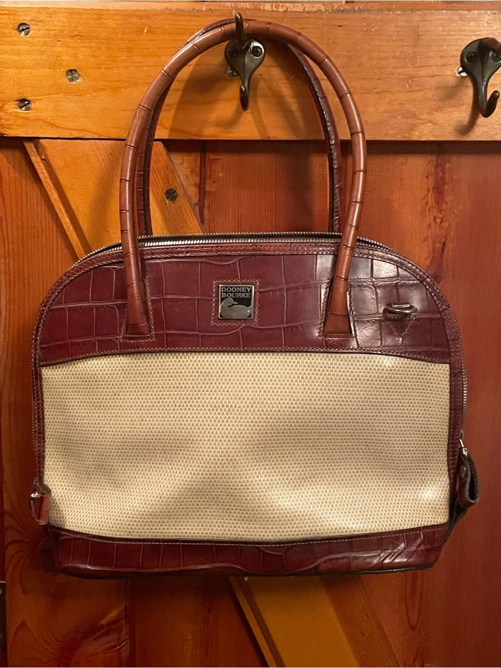 Vintage Dooney & Bourke Tan Brown Woven Faux Croc Satchel Bag. Leather. Classic.